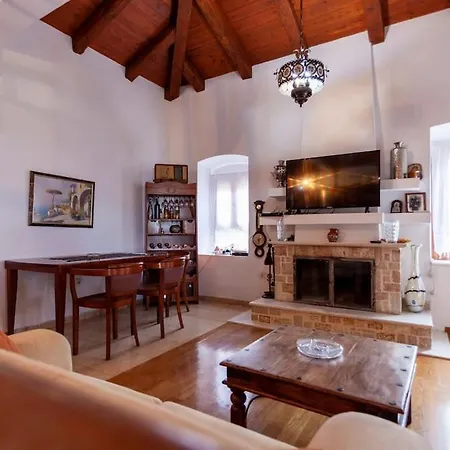 Βίλα Two Bdr, 2 Bathrm, Family House