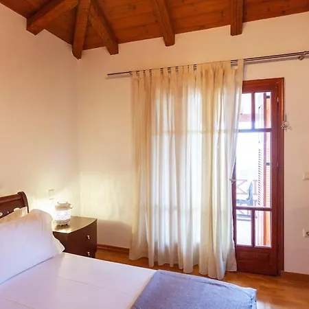 Two Bdr, 2 Bathrm, Family House